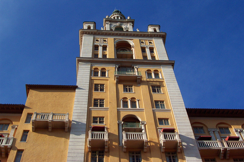  Bitmore Hotel